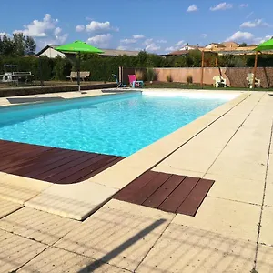 Hébergement de vacances Mas Du Droulet Piscine Chauffée, Laurac-en-Vivarais